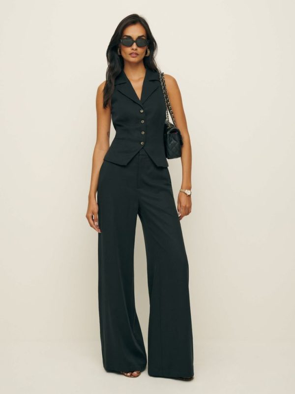 Set Vest Nữ Không Tay Đen Sang Trọng – "Elegant Noir"